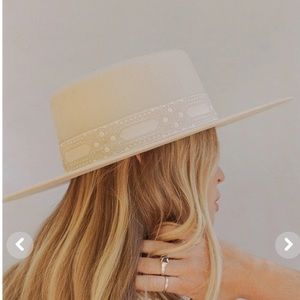 Lack of Color - The Sierra (Gold)